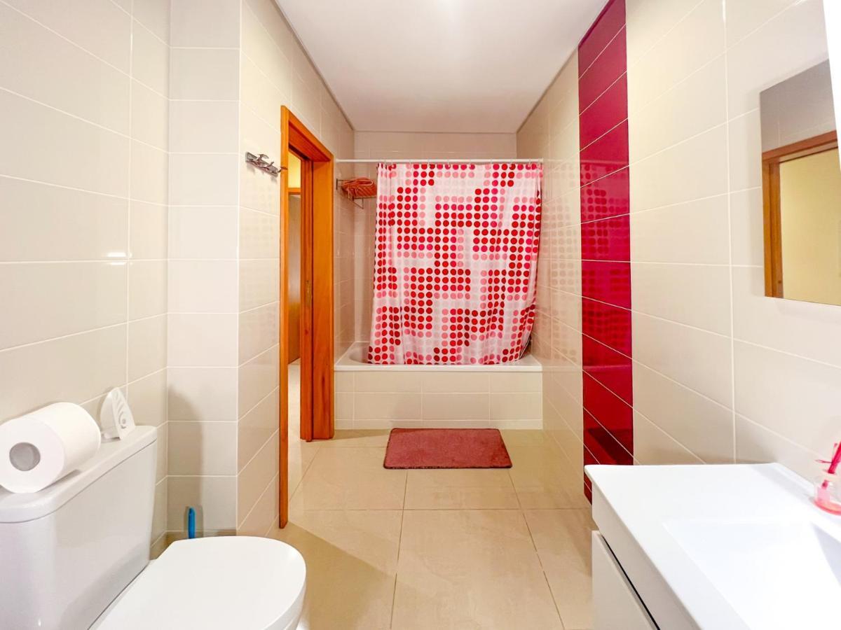 Appartement - Plage De Furadouro - Rico'S Homes โอวาร์ ภายนอก รูปภาพ